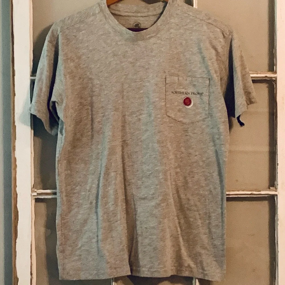 Southern Proper T Shirt❤️ - Picture 3 of 4